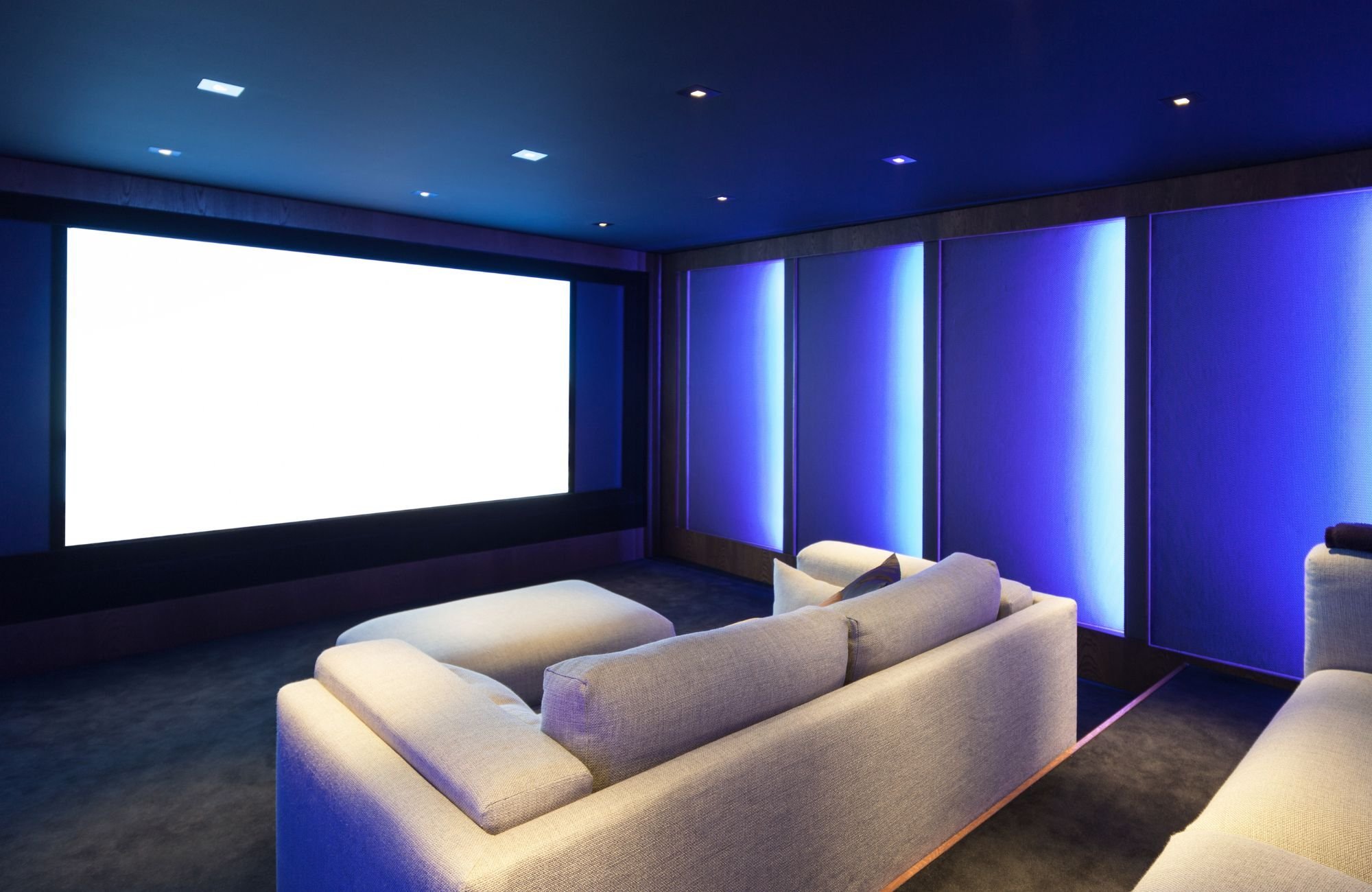 Rådgivning och installation av hemmabio AVS